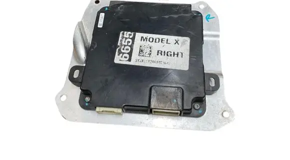 Tesla Model X Door control unit/module 104886000B