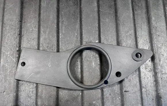 Land Rover Discovery 5 Other engine bay part HY326A950 PA6GF10MD20 R7TZC