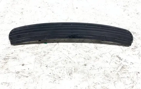 Audi A6 S6 C4 4A Front bumper lower grill