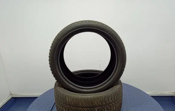 BMW M2 F87 R17 winter tire 8808563479354