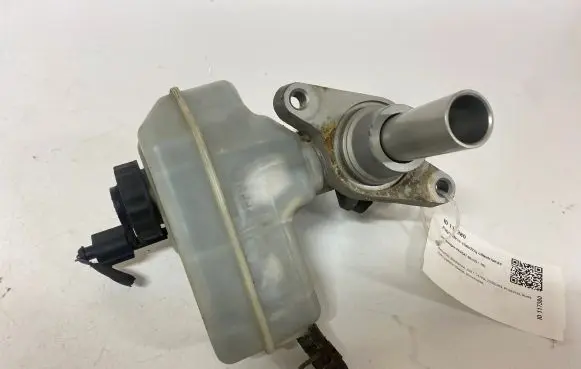 Volkswagen PASSAT B6 Master brake cylinder