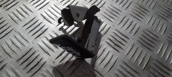 Honda CR-V Engine bonnet (hood) release handle