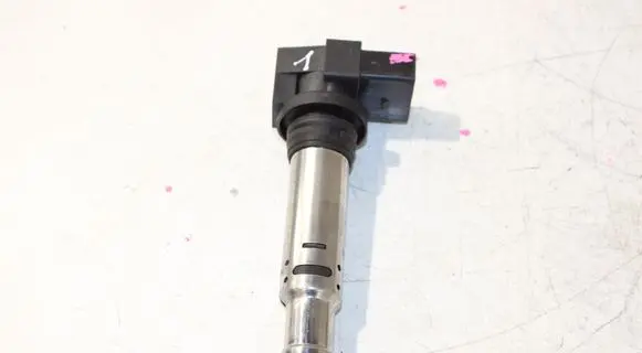 High voltage ignition coil