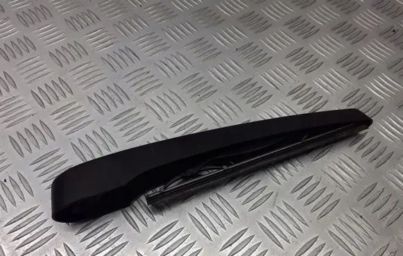 Opel Mokka X Rear wiper blade arm