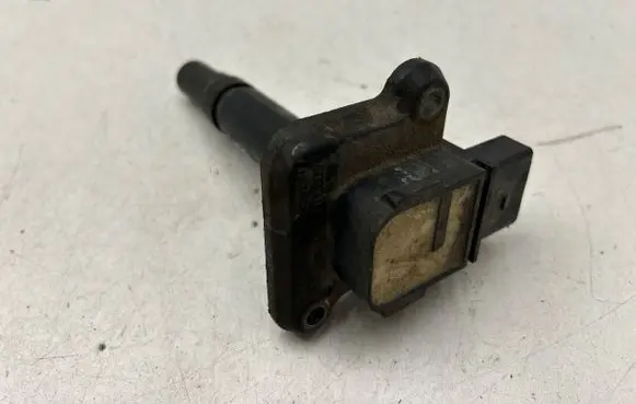 High voltage ignition coil