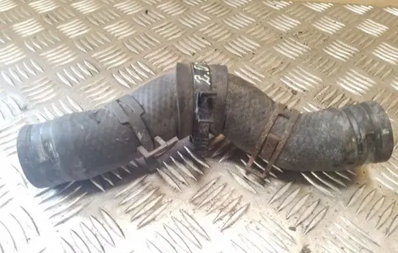 Toyota RAV 4 (XA20) Engine coolant pipe/hose