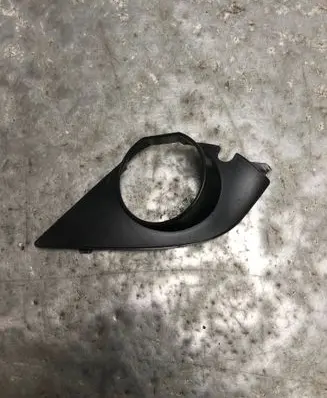 Under headlight/headlamp trim