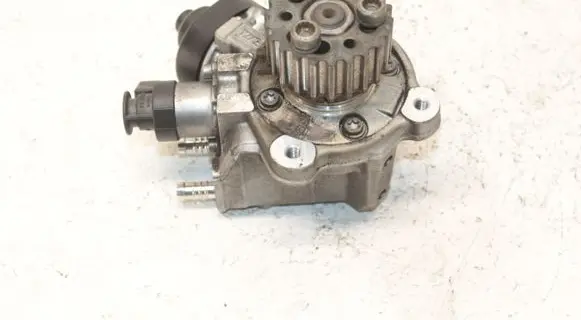 Fuel injection high pressure pump