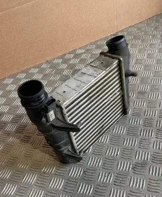 Audi A4 S4 B7 8E 8H Intercooler radiator 8E0145805AA