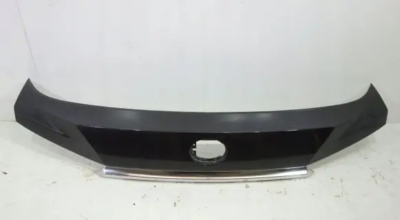 Lexus RX 450H Tailgate trim 