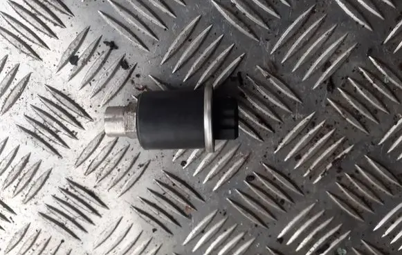 Volkswagen Sharan Air conditioning (A/C) pressure sensor 