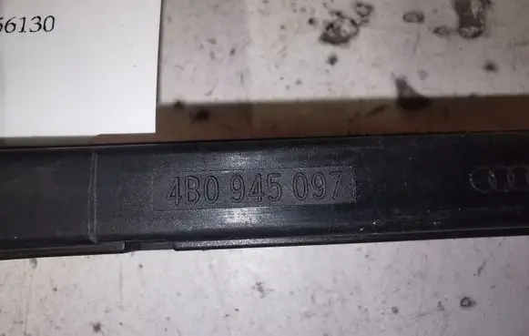 Audi A6 S6 C5 4B Third/center stoplight 4B0945097