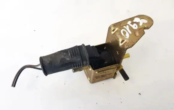 Audi A6 S6 C4 4A Turbo solenoid valve 437906283A 2585