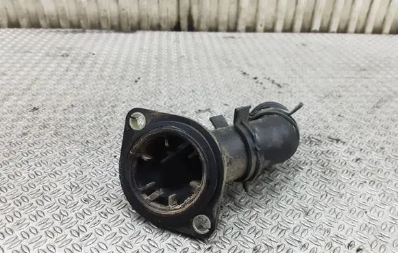 Volkswagen Golf IV Engine coolant pipe/hose