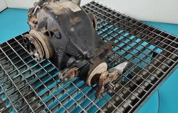 BMW X1 E84 Rear differential 7615390 IMPRK1497050