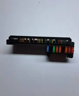 BMW 5 E60 E61 Fuse module 6957330 6952330