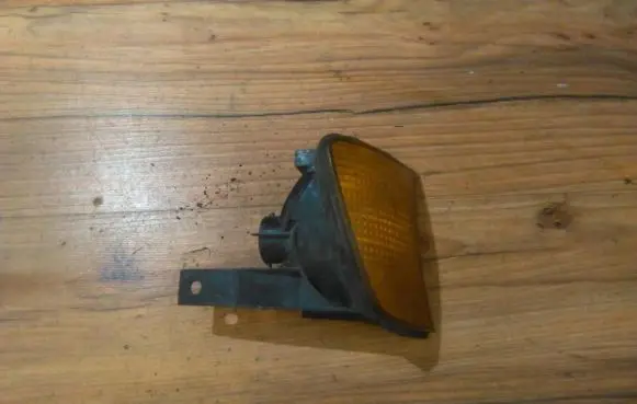 Front indicator light