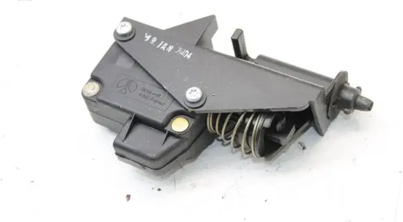 Jaguar XK8 - XKR Fuel tank cap lock 