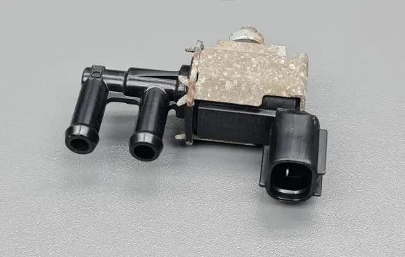 Mitsubishi Colt Turbo solenoid valve K5T48395 MR507781