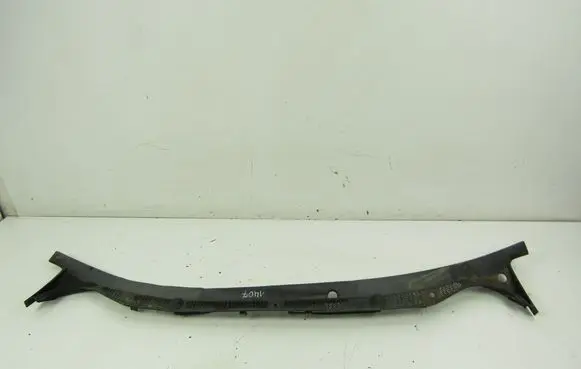 Skoda Fabia Mk1 (6Y) Wiper trim 6Y1819415A