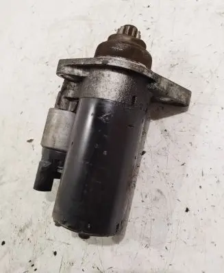 Volkswagen Golf V Starter motor