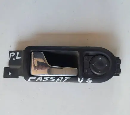 Volkswagen PASSAT B5 Front door interior handle 3B1837113C