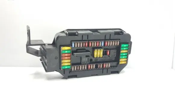 BMW X5 F15 Fuse module 6819653
