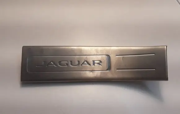 Jaguar XJ X351 Front sill trim cover AW93F13245