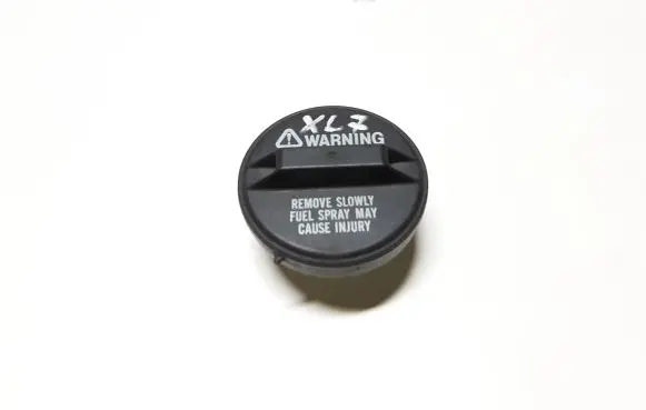 Suzuki XL7 I Fuel tank filler cap 7732116010