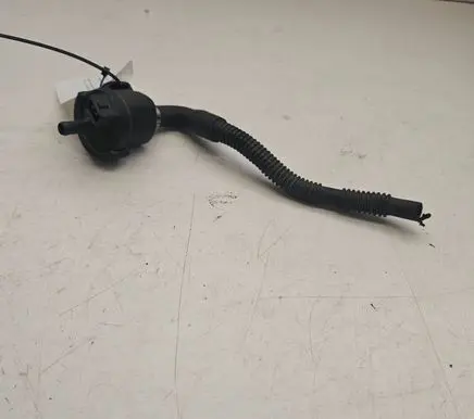 Audi A6 S6 C5 4B Valve vacuum 058133459