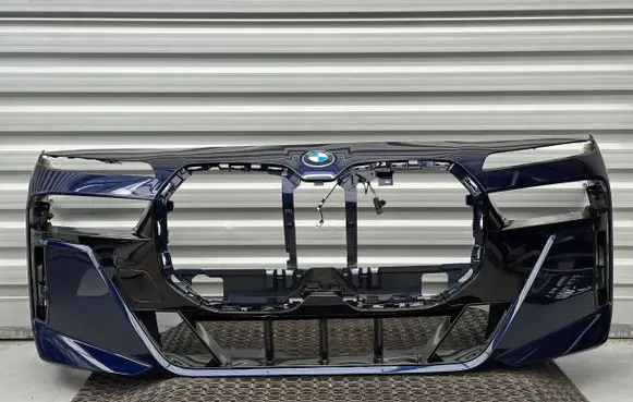 BMW 7 G70 Front bumper
