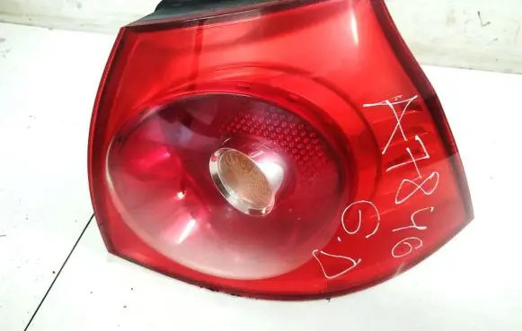 Volkswagen Golf V Rear/tail lights