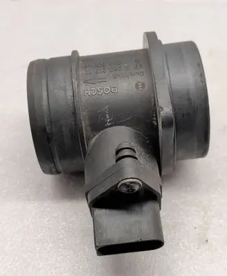 Volkswagen Golf V Mass air flow meter 0280217121 06A906461