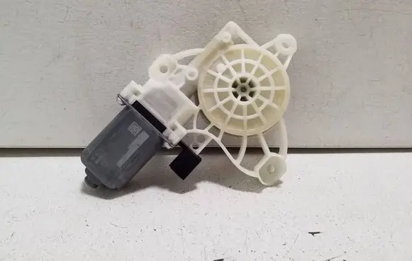 Mercedes-Benz EQC Front door window regulator motor A0009065706 C73925102