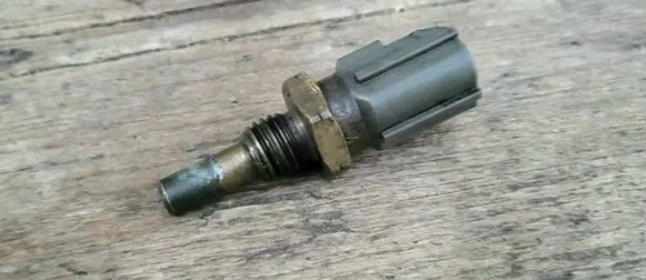 Volvo S80 Coolant temperature sensor 8653103