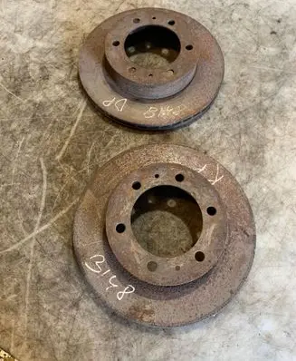 Toyota Hilux (AN10, AN20, AN30) Front brake disc