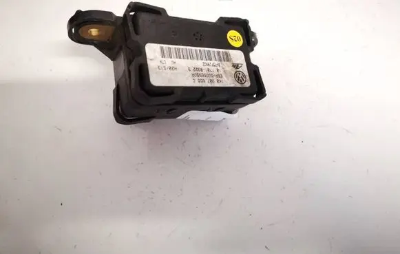 Volkswagen Touran I ESP acceleration yaw rate sensor 1K0907655C 10.1701-0322.3