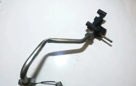 Nissan Almera N16 EGR valve