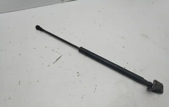 Toyota Yaris Tailgate/trunk strut/damper 689500D020