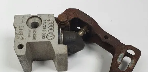 Skoda Fabia Mk1 (6Y) Brake power pressure regulator 6Q0612151