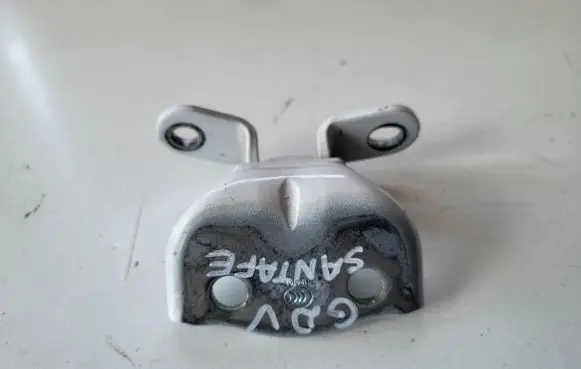 Hyundai Santa Fe Rear door upper hinge