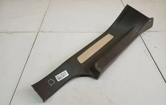 Subaru B9 Tribeca Rear sill trim cover 94061XA