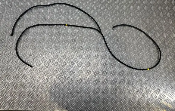 Volvo XC40 Windshield washer fluid hose 20777