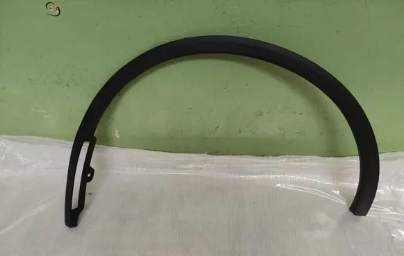 Tesla Model Y Juniper Fender trim (molding) 193759800C
