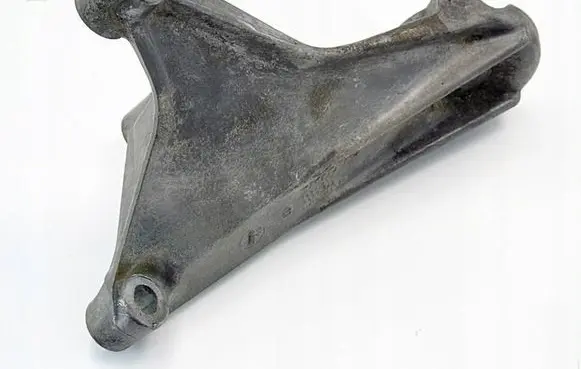 Volvo S70 V70 V70 XC Engine mounting bracket 1397889