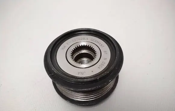 Volkswagen Golf IV Alternator pulley 2226284