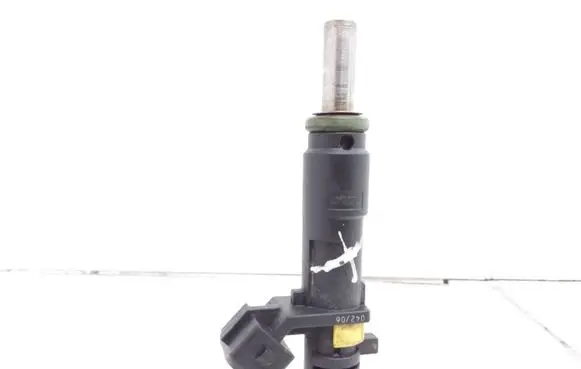 Opel Zafira B Fuel injector 55353806 6114B03286