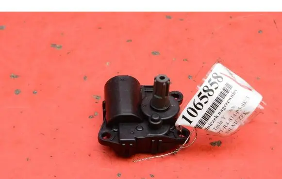Tesla Model Y Air flap motor/actuator 150064000B