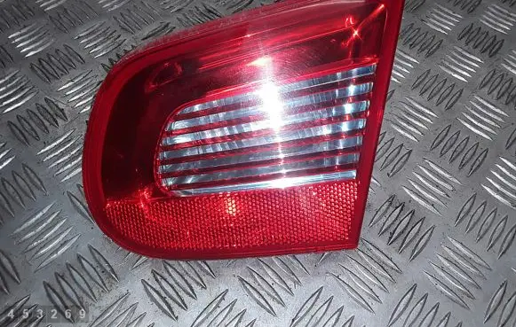 Volkswagen Eos Tailgate rear/tail lights 1q0945094