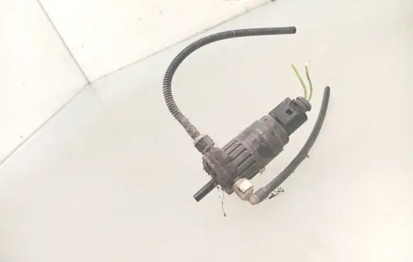 Windscreen/windshield washer pump